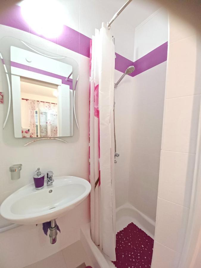 Apartment Silvia Макарска Экстерьер фото