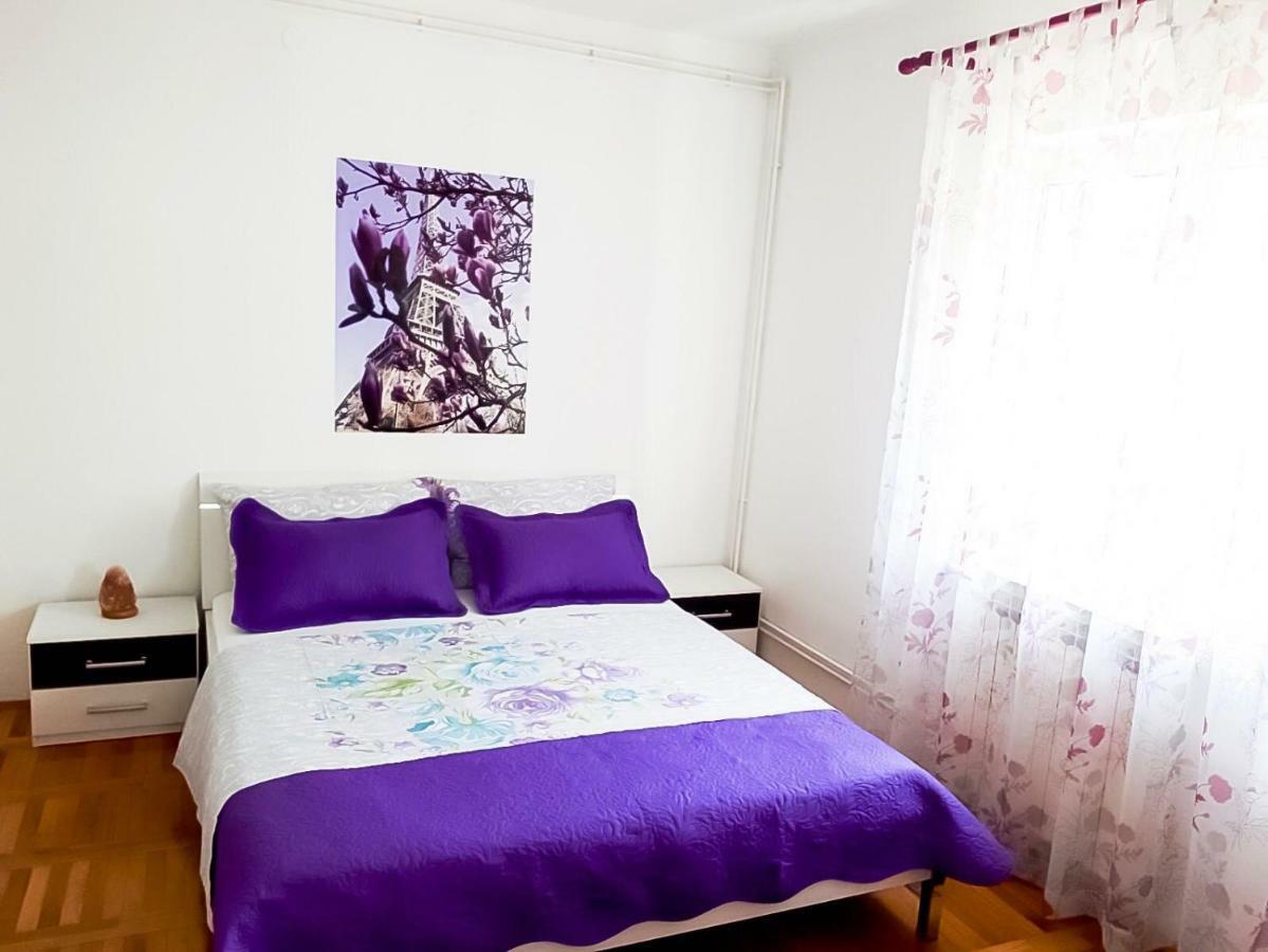 Apartment Silvia Макарска Экстерьер фото